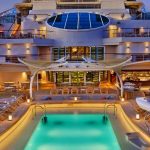 Which luxury line builds ships with fewer than 600 guests?